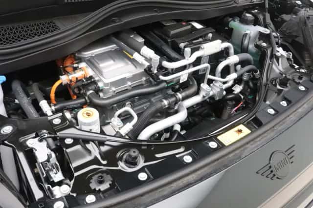 MINI Cooper (2026) thumbnail 4
