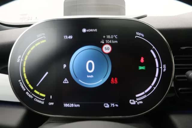 MINI Mini Electric (2023) thumbnail 3
