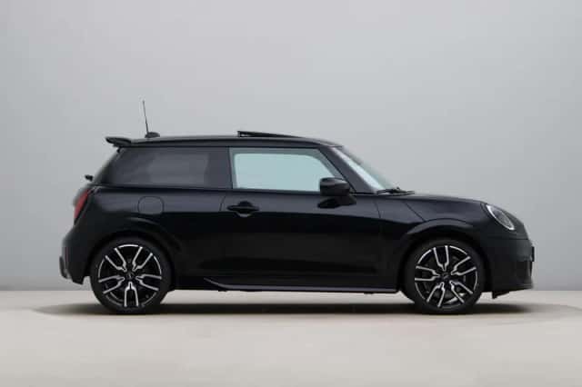 MINI Cooper (2025) thumbnail 8