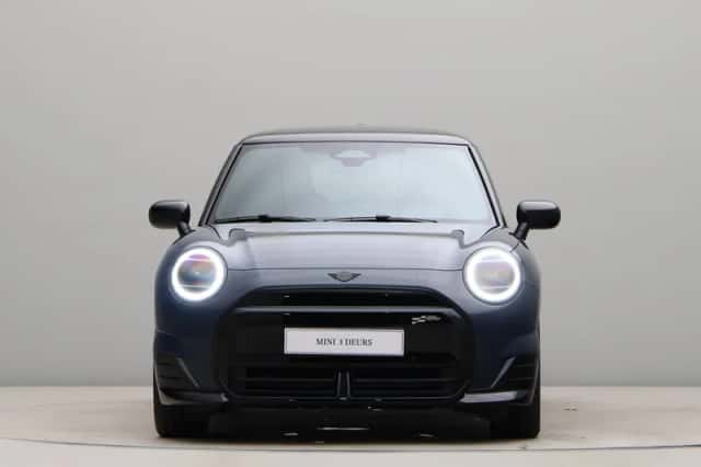 MINI Cooper (2026) thumbnail 6