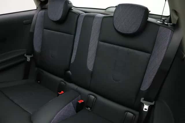 MINI Cooper (2026) thumbnail 16