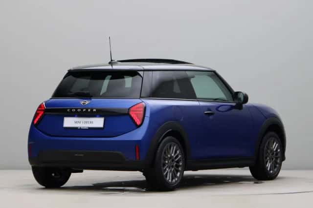 MINI Cooper (2026) thumbnail 9