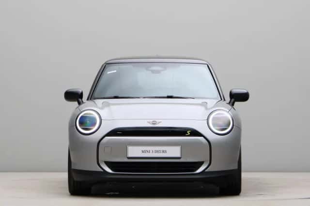 MINI Cooper (2026) thumbnail 2