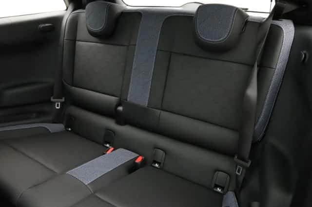MINI Cooper (2026) thumbnail 15