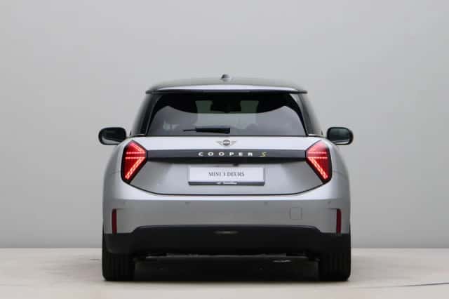 MINI Cooper (2026) thumbnail 6