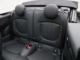 MINI Cabrio (2024) thumbnail 25