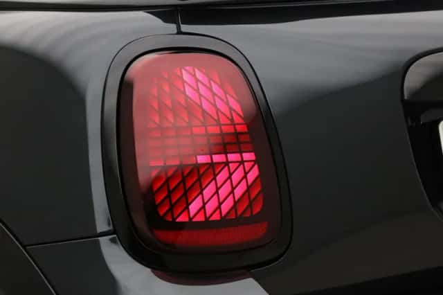 MINI Cabrio (2026) thumbnail 30