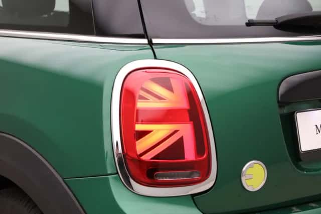 MINI Electric (2021) thumbnail 11