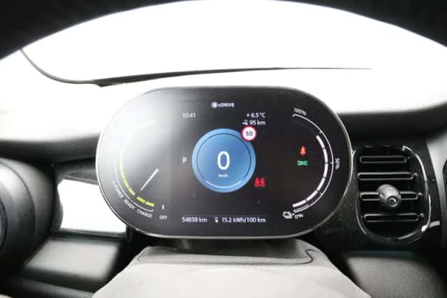 MINI Electric (2021) thumbnail 18