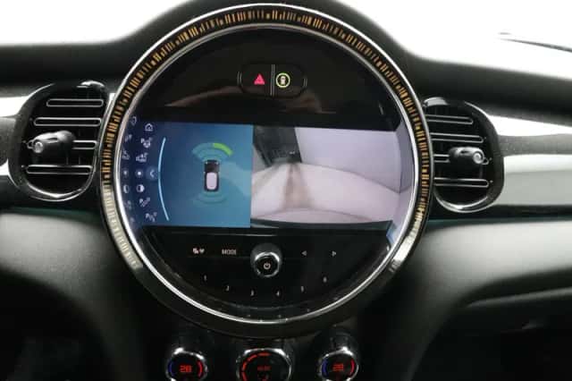 MINI Electric (2021) thumbnail 20