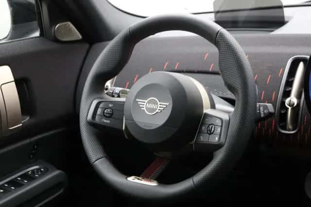 MINI Countryman (2026) thumbnail 2