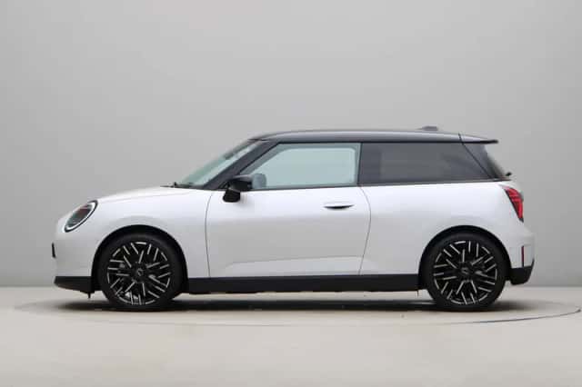 MINI Cooper (2026) thumbnail 12
