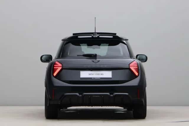 MINI Cooper (2026) thumbnail 6