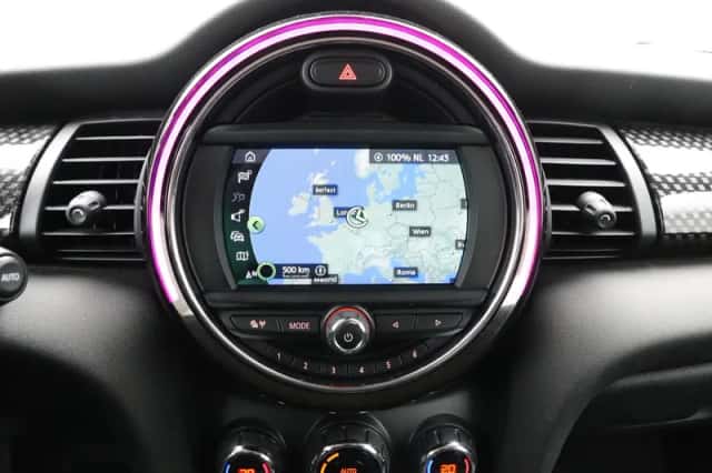 MINI Electric (2020) thumbnail 24