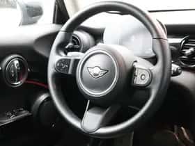 MINI Electric (2022) thumbnail 2