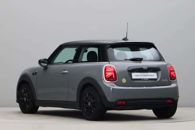 MINI Electric (2022) thumbnail 18