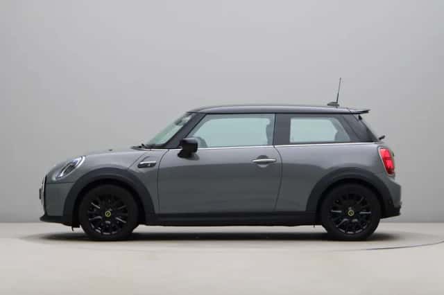 MINI Electric (2022) thumbnail 19
