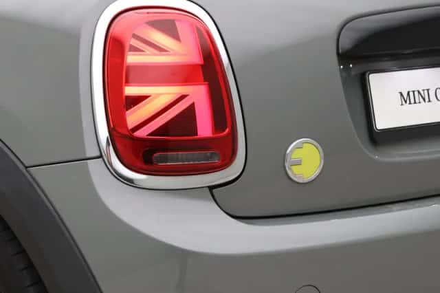 MINI Electric (2022) thumbnail 29