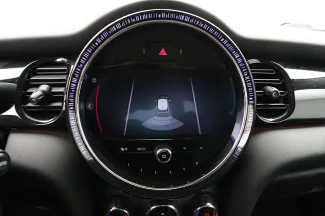 MINI Electric (2022) thumbnail 32
