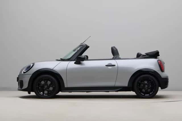 MINI Cabrio (2026) thumbnail 16