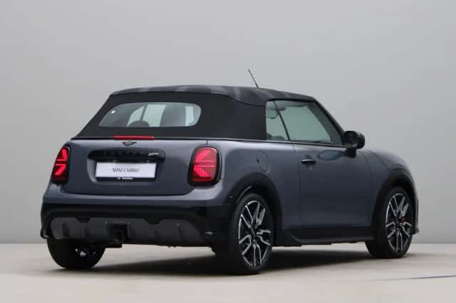 MINI Cabrio (2026) thumbnail 13