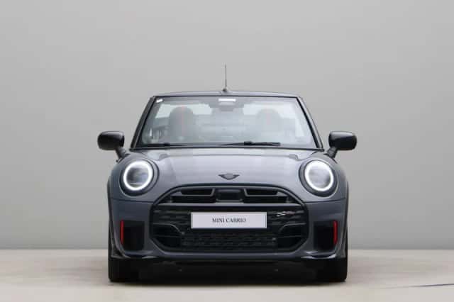 MINI Cabrio (2026) thumbnail 8