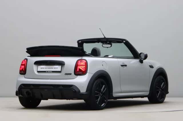 MINI Cabrio (2021) thumbnail 14