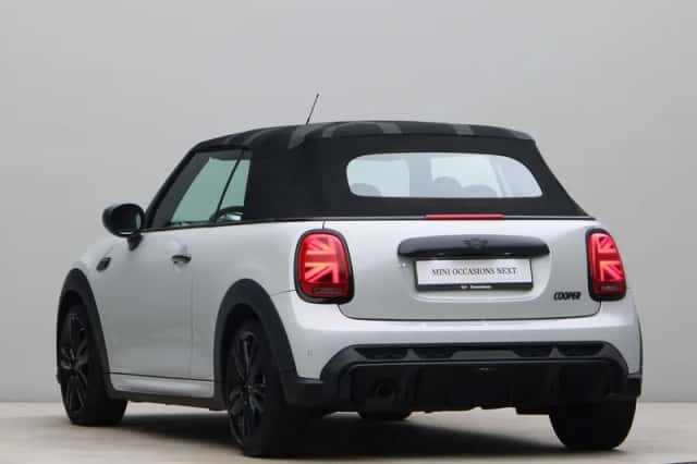 MINI Cabrio (2021) thumbnail 17