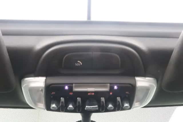 MINI Cabrio (2021) thumbnail 30