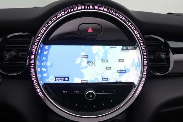 MINI Cabrio (2021) thumbnail 31