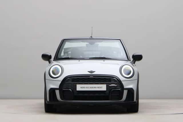 MINI Cabrio (2021) thumbnail 7