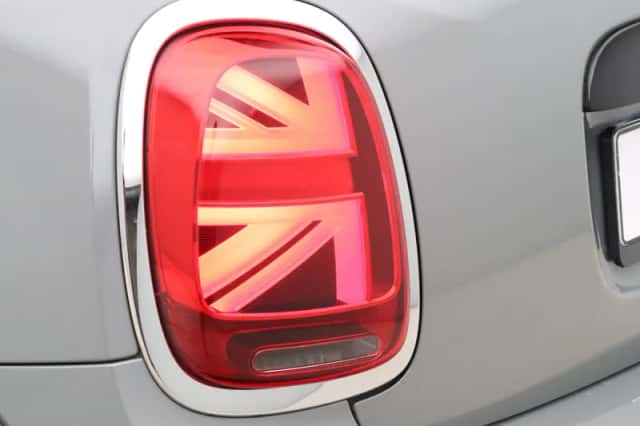 MINI Electric (2022) thumbnail 22