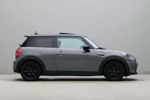 MINI Electric (2022) thumbnail 8