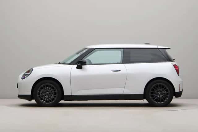 MINI Cooper (2026) thumbnail 12