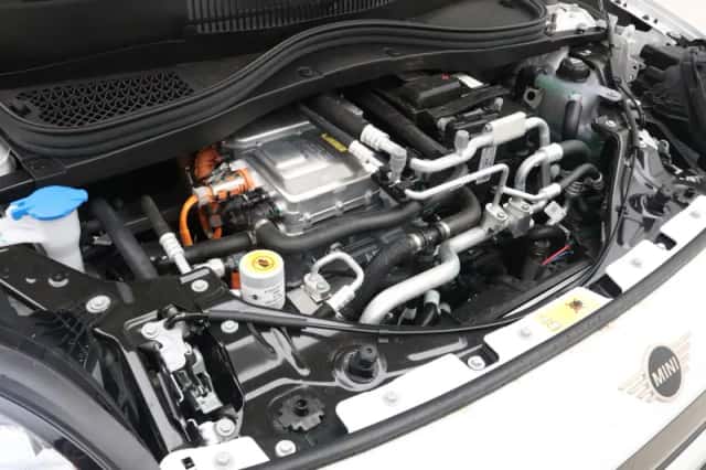 MINI Cooper (2026) thumbnail 4