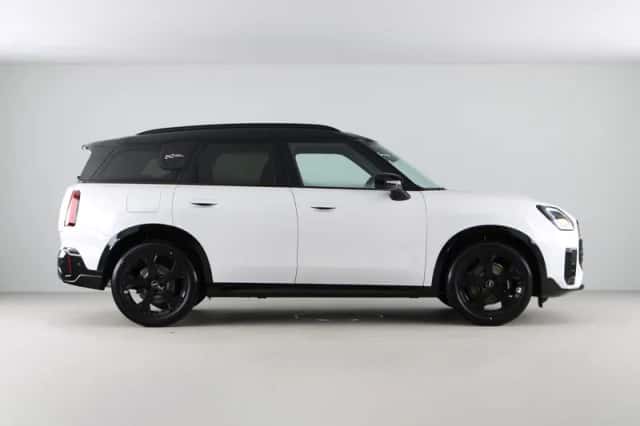MINI Countryman (2025) thumbnail 8