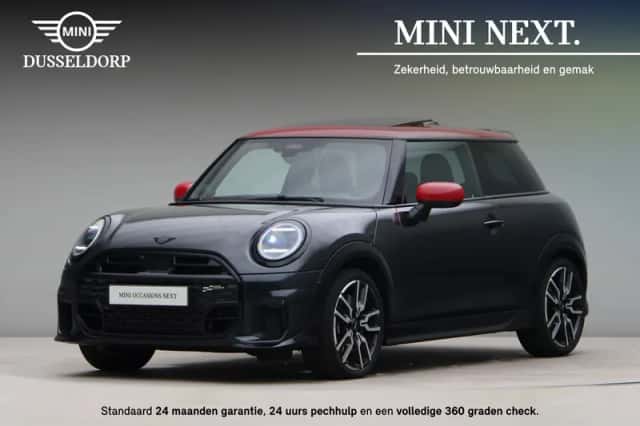 MINI Cooper (2024) thumbnail 1