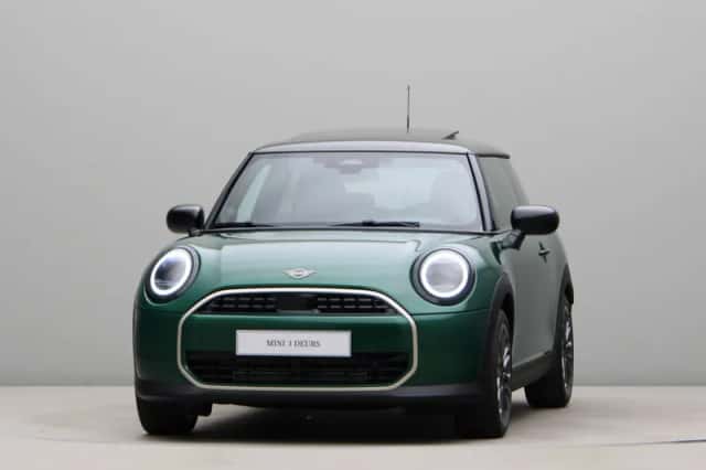 MINI Cooper (2026) thumbnail 2