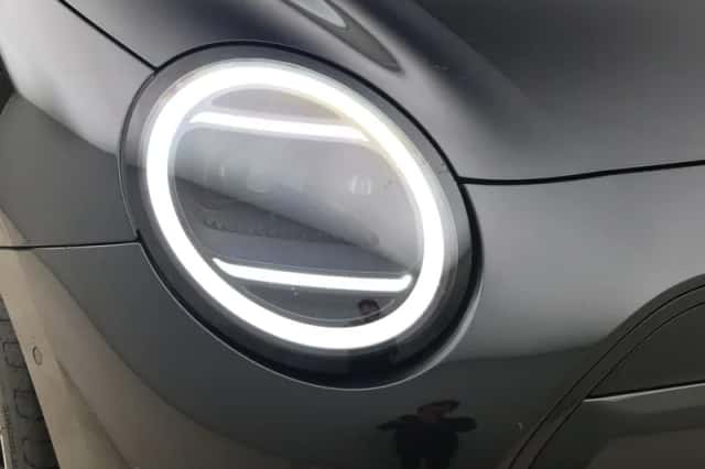 MINI Cooper (2024) thumbnail 18