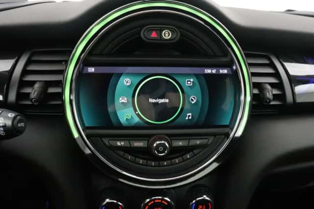 MINI Electric (2020) thumbnail 25