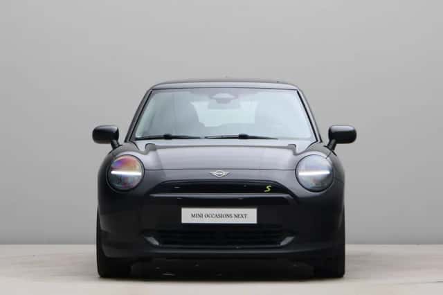 MINI Cooper (2024) thumbnail 5