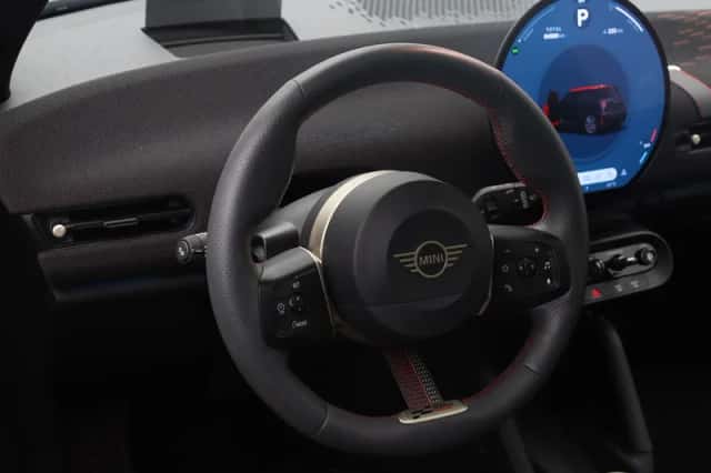 MINI John Cooper Works (2024) thumbnail 2