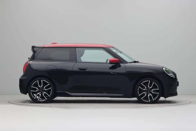 MINI John Cooper Works (2024) thumbnail 6