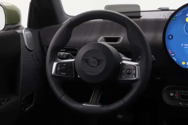 MINI Cooper (2026) thumbnail 2
