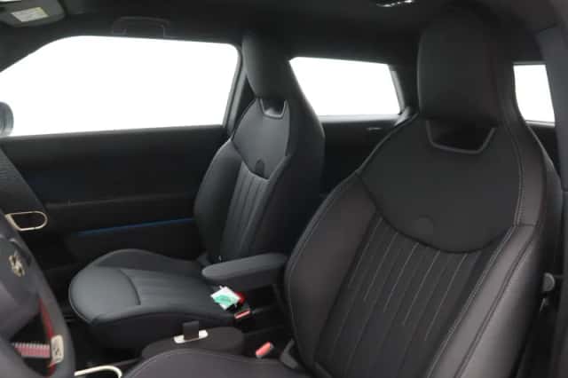MINI Cooper (2026) thumbnail 4