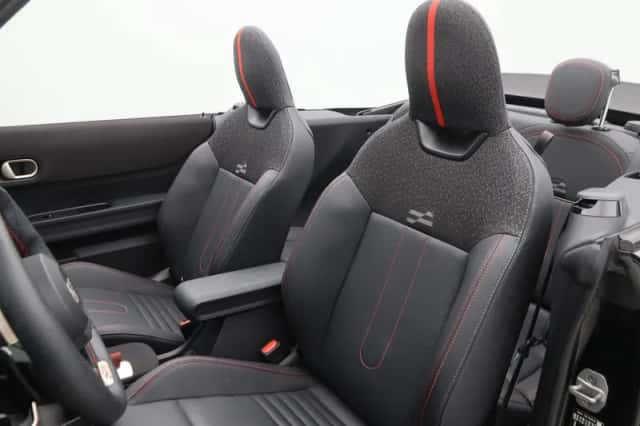 MINI Cabrio (2025) thumbnail 5