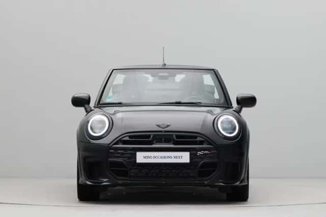 MINI Cabrio (2025) thumbnail 6