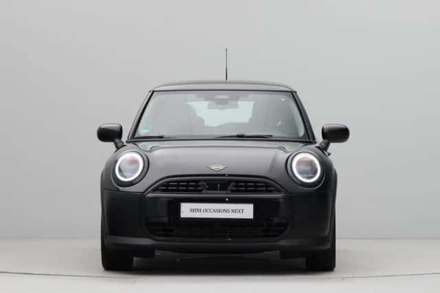 MINI Cooper (2025) thumbnail 2