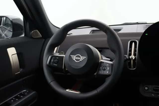 MINI Countryman (2026) thumbnail 2