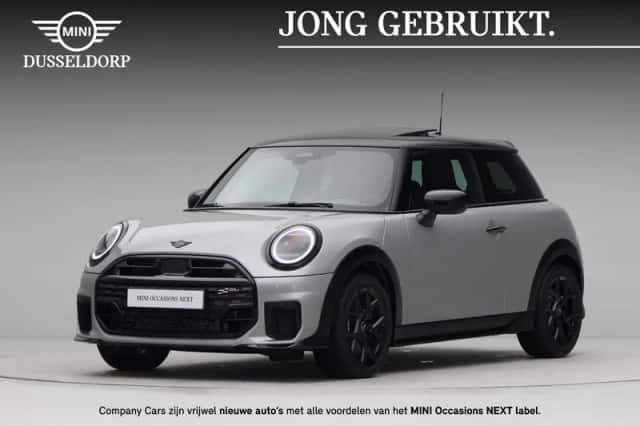 MINI Cooper (2026) thumbnail 1